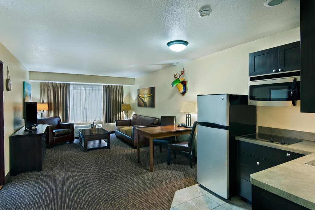 Oxford Suites Hermiston Exterior photo