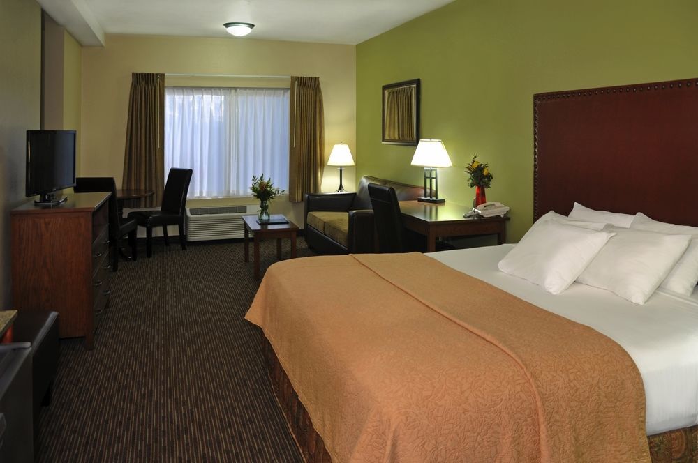Oxford Suites Hermiston Exterior photo