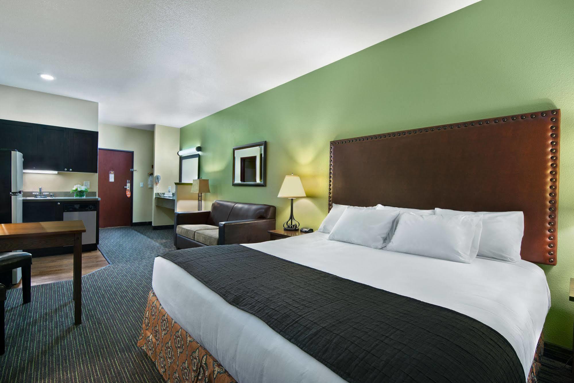 Oxford Suites Hermiston Exterior photo