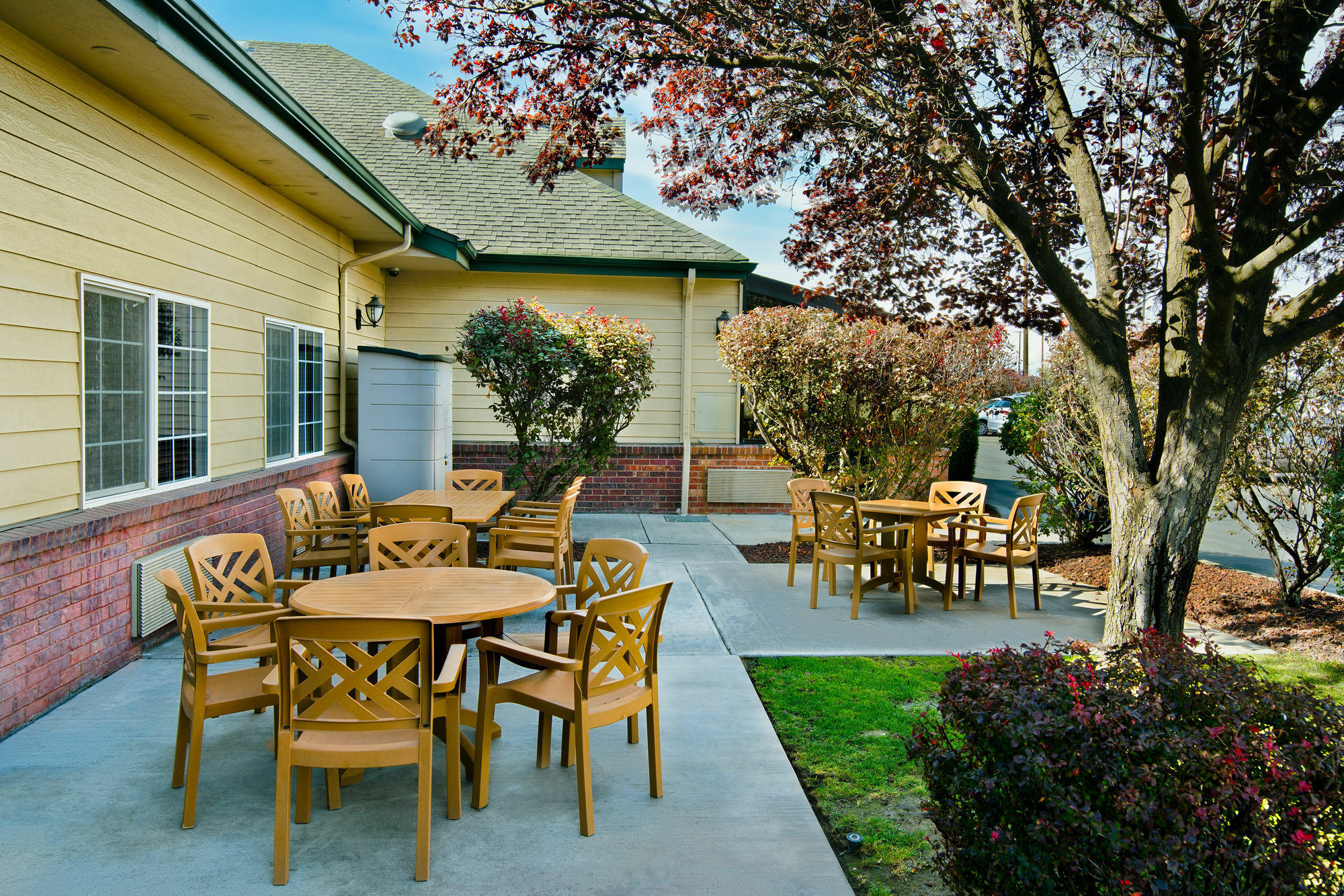 Oxford Suites Hermiston Exterior photo